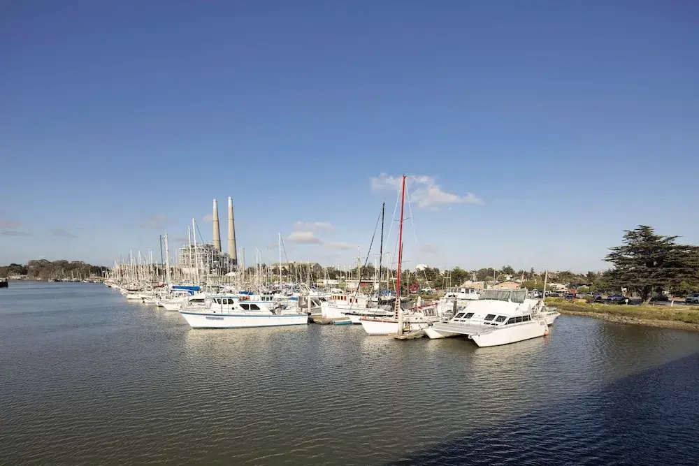 Beach & Waterfront