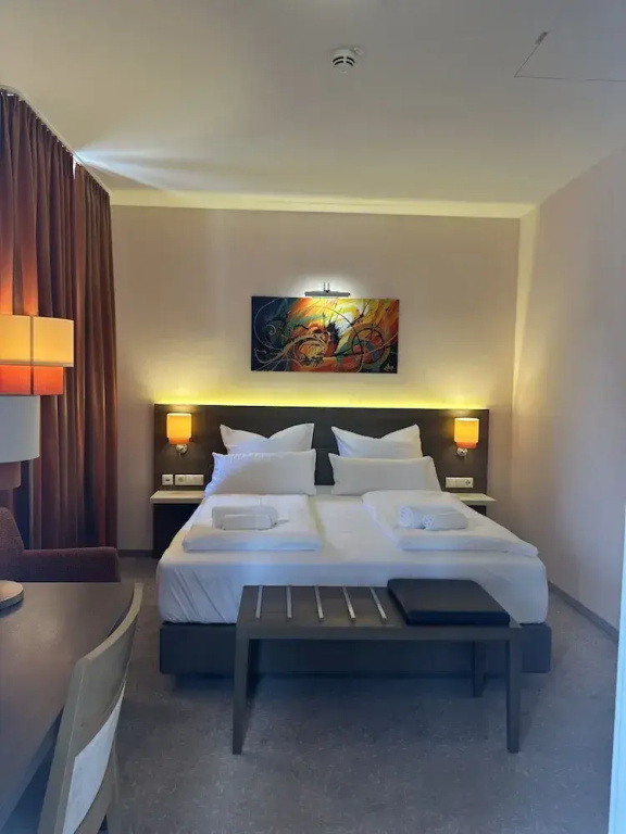 Classic Double room (full double bed)