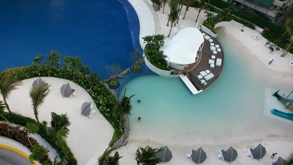 Beach & Waterfront