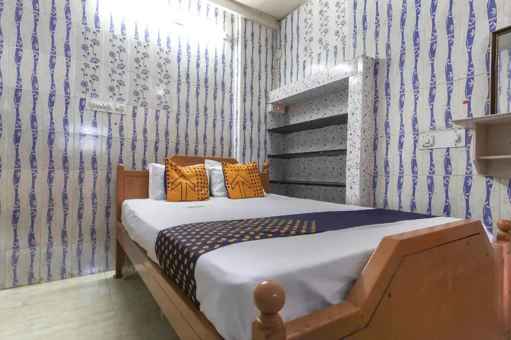Kcr Garden by OYO Rooms