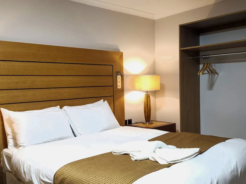 Crown Hotel - Stone (Near Stoke-On-Trent) by OYO - Chambres