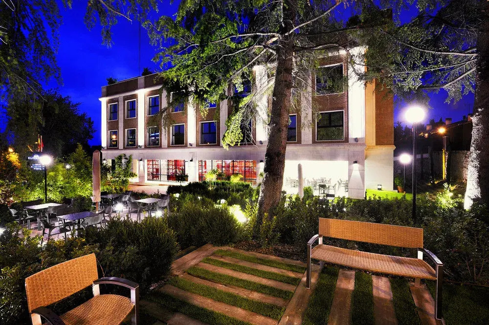 Hotel photo 13
