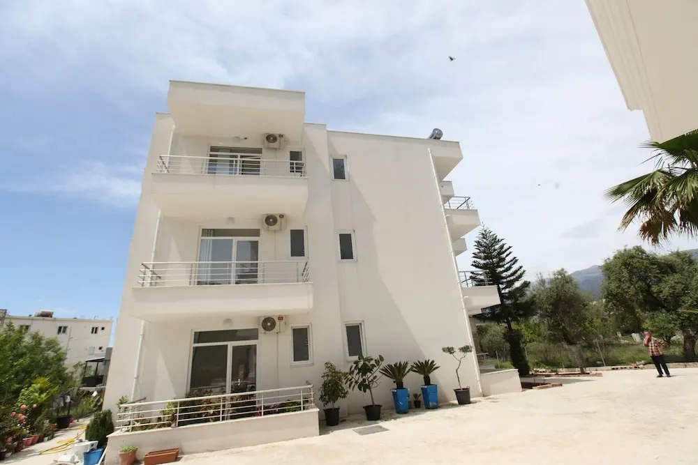 Zahos Hotel
