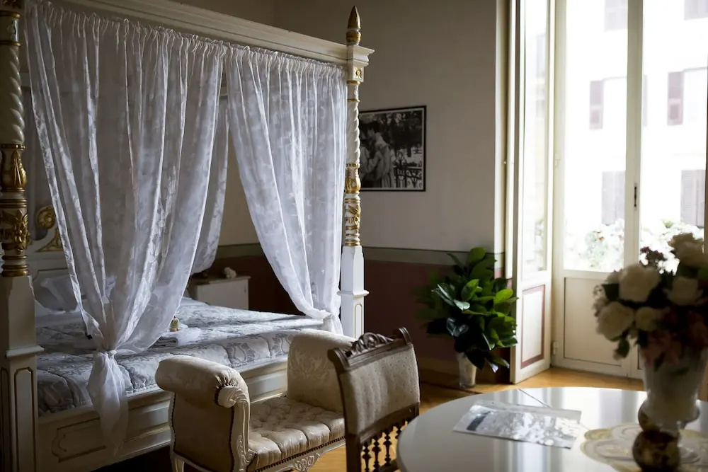 Deluxe Suite with city view