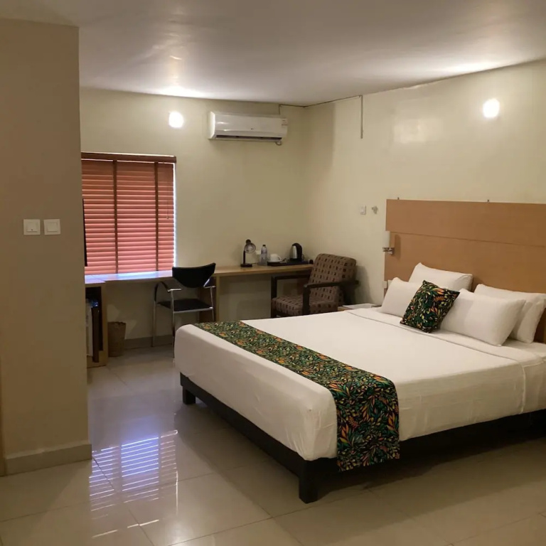 Royal room