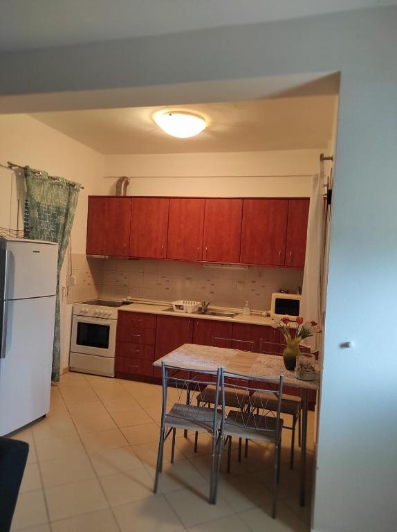 Elena's Suite — 5
