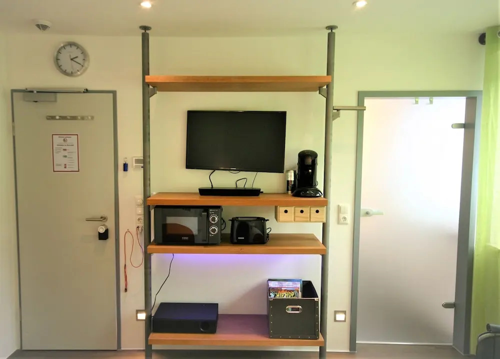 Comfort room
