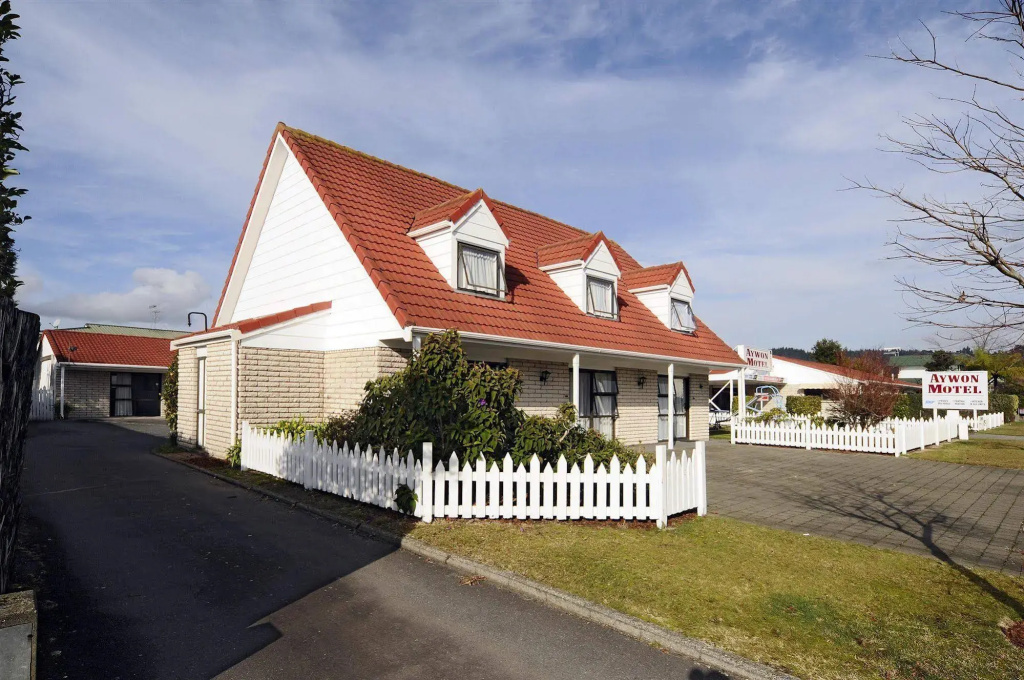 Aywon Motel
