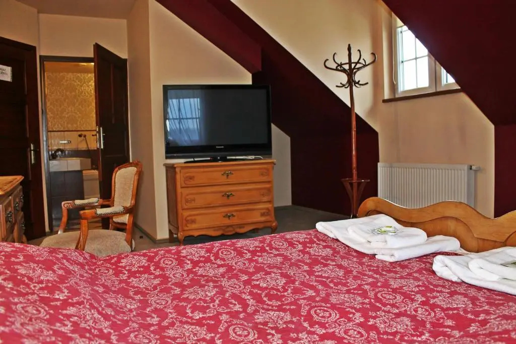 Standard Double room (full double bed)