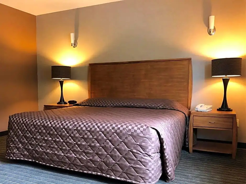 Standard Double room with mountain view (full double bed)