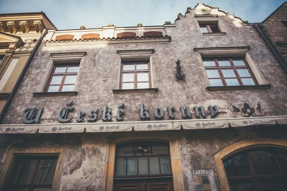 U České koruny
