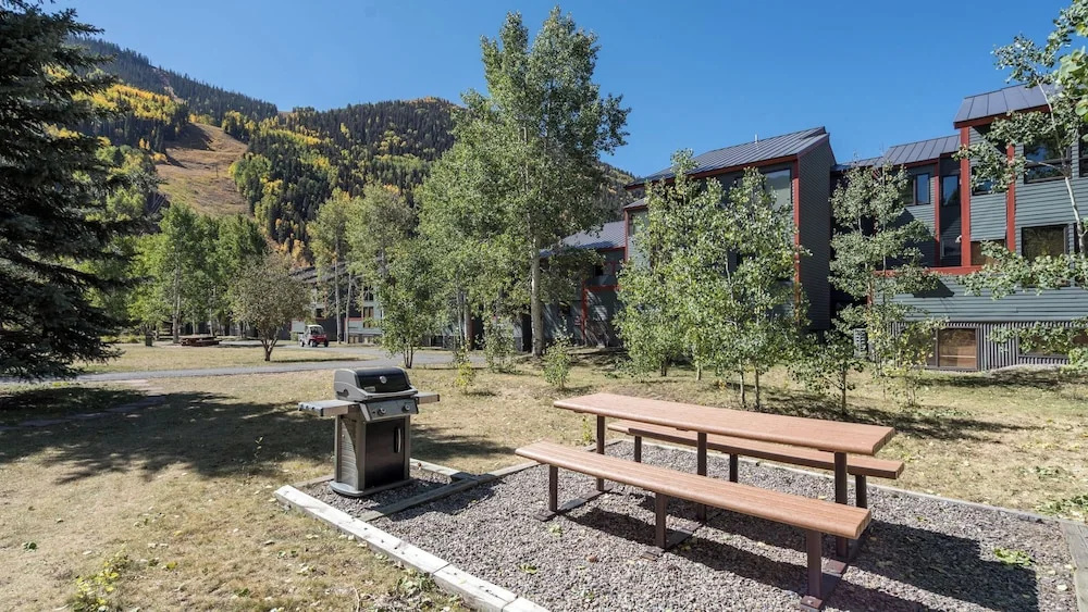 Telluride Lodge 518 by Avantstay Communal Hot Tub + Sauna + Mountain Views Steps to Gondola