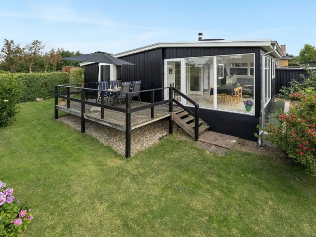 "Albricus" - 250m from the sea in SE Jutland