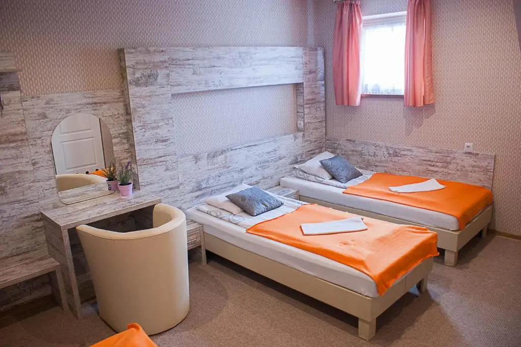 Standard Triple room