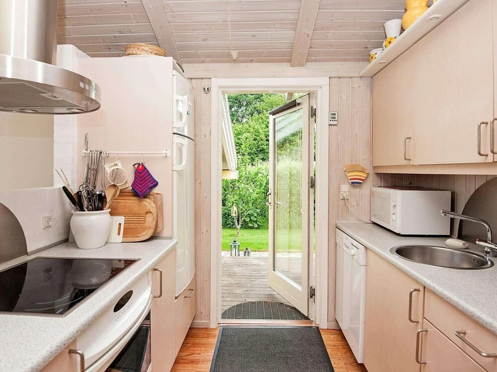 Alluring Holiday Home in Juelsminde With Terrace - фото 16