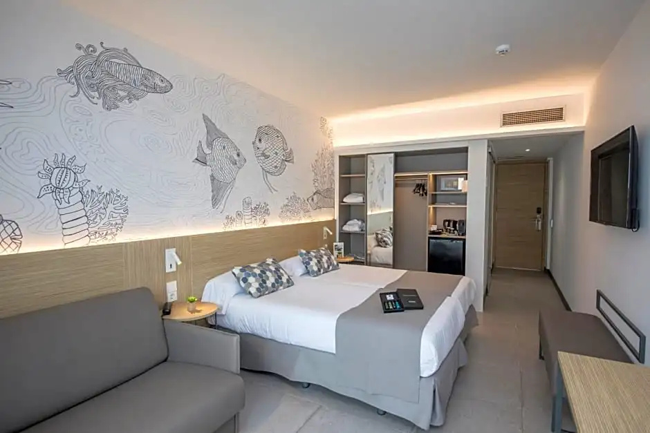Premier room