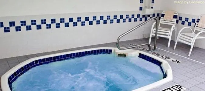 Fairfield Inn & Suites Canton