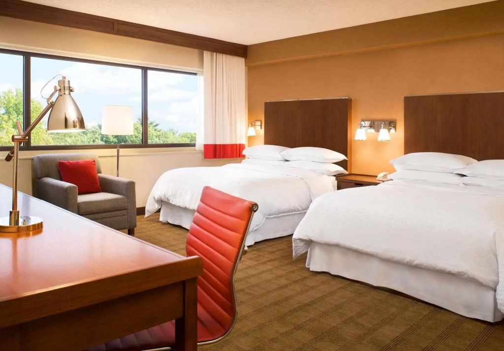 Four Points by Sheraton Cleveland Airport - Général