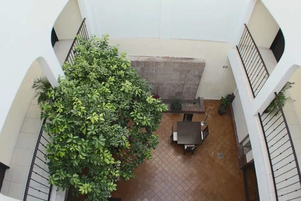 Hotel The Lit 13 - Général