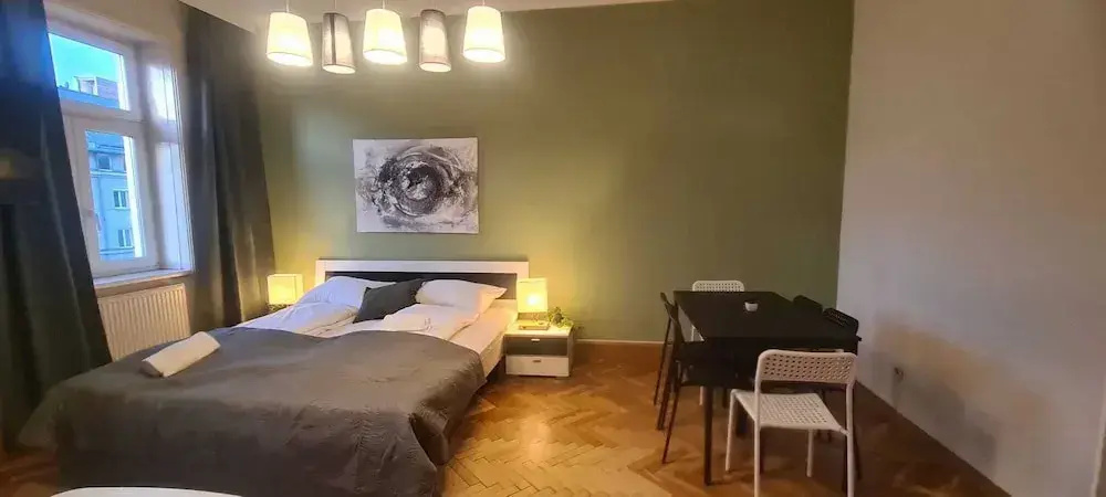 Cozy 2BR Apt Prime Vienna Longstays