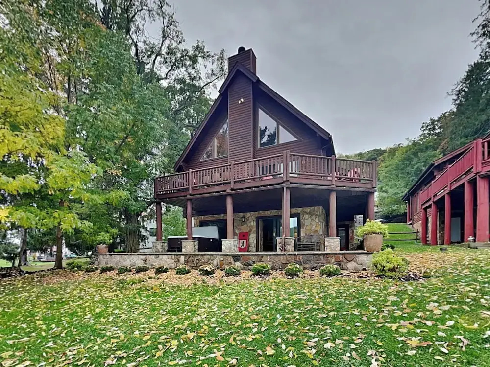 5 Bedrooms Cottage with balcony