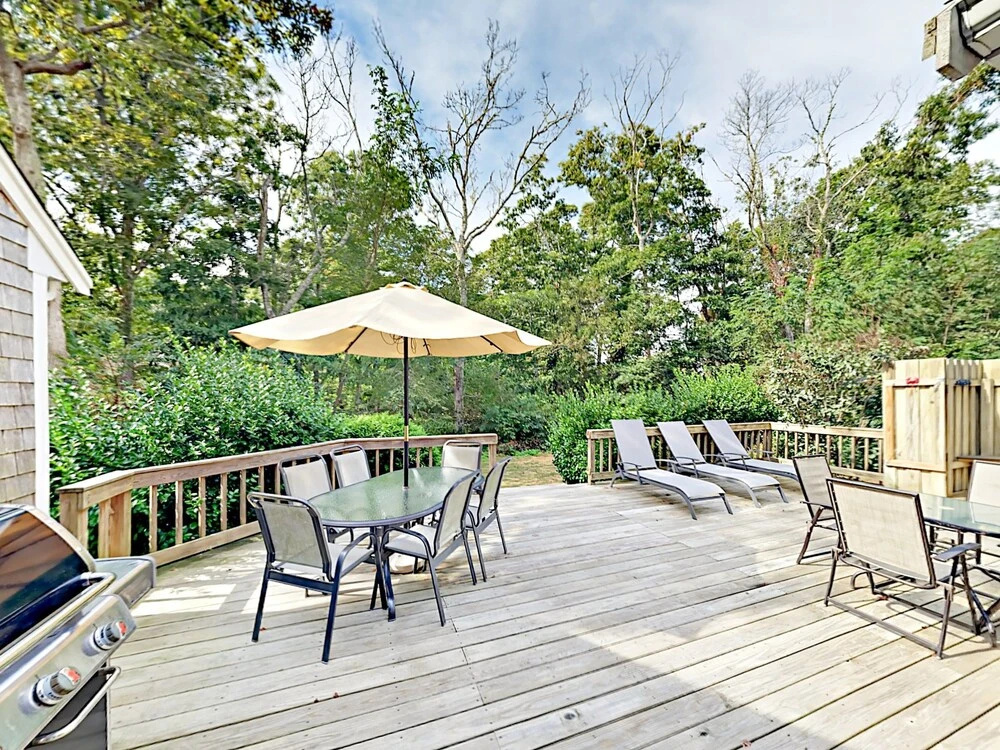 40 Epanow Rd Home