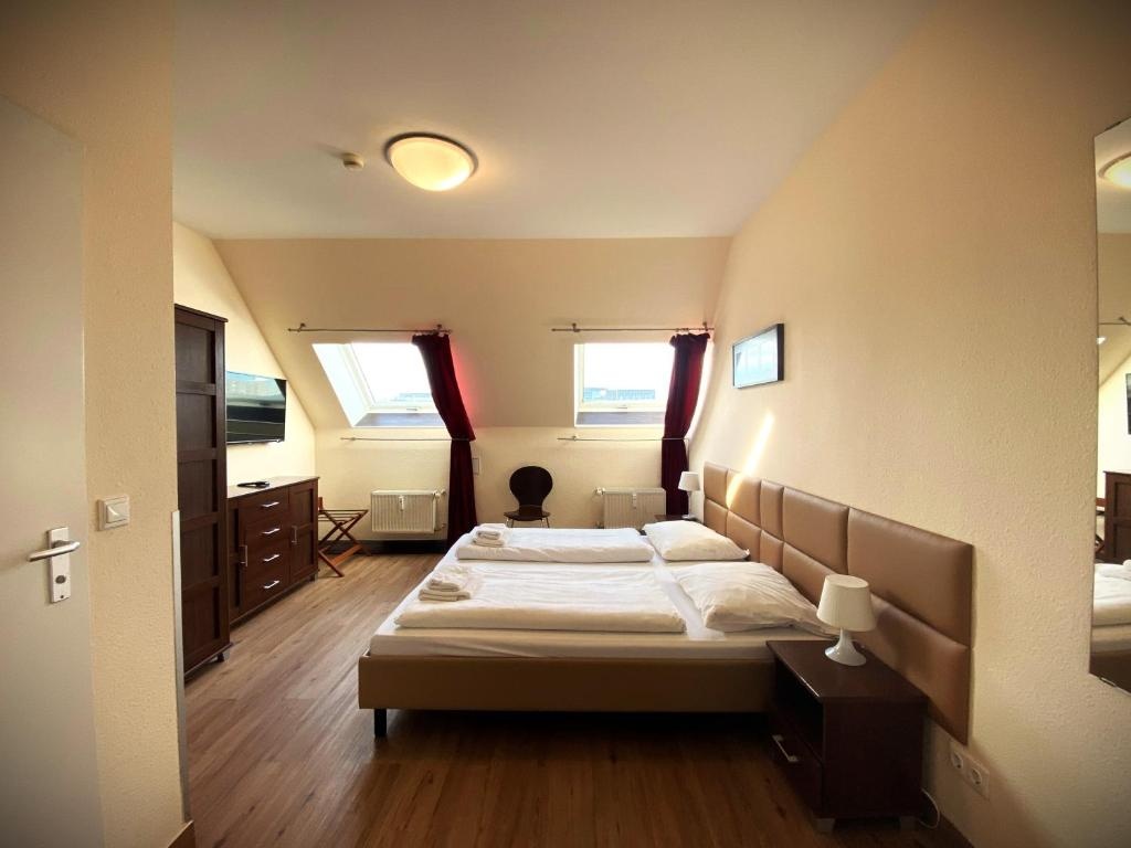 Economy Double room (full double bed)