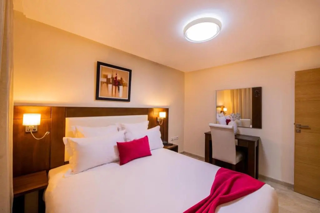 Deluxe Suite