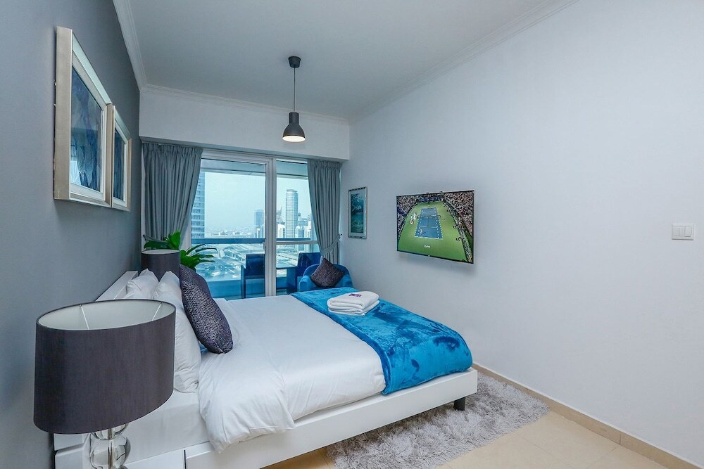 gallery_image_hidden_5