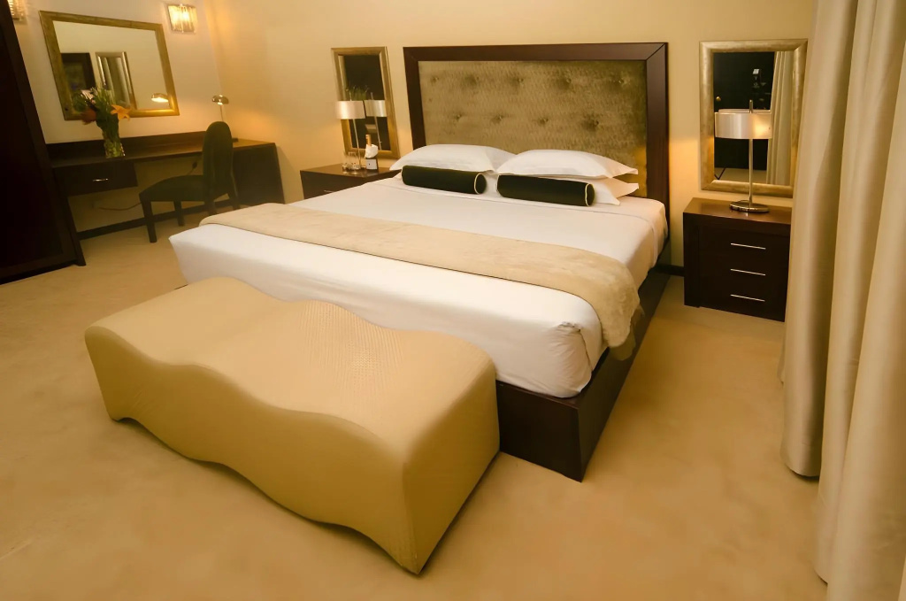 Sunbird Mount Soche Hotel — 3