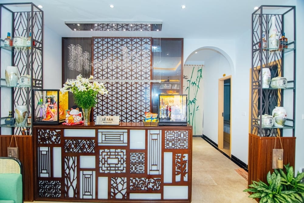 Maruko Hotel Ha Long — 2