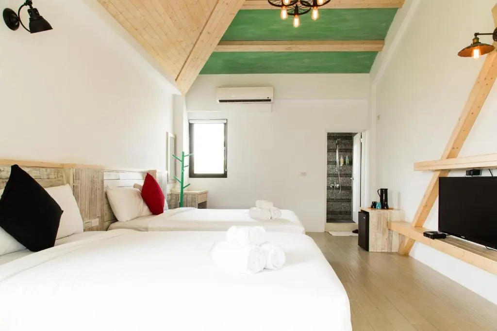 Standard Quadruple room with mountain view