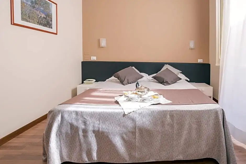 Economy room