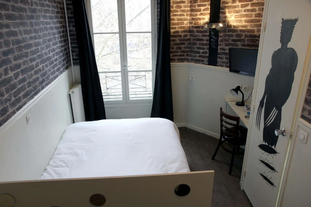 Urban Double room (full double bed)