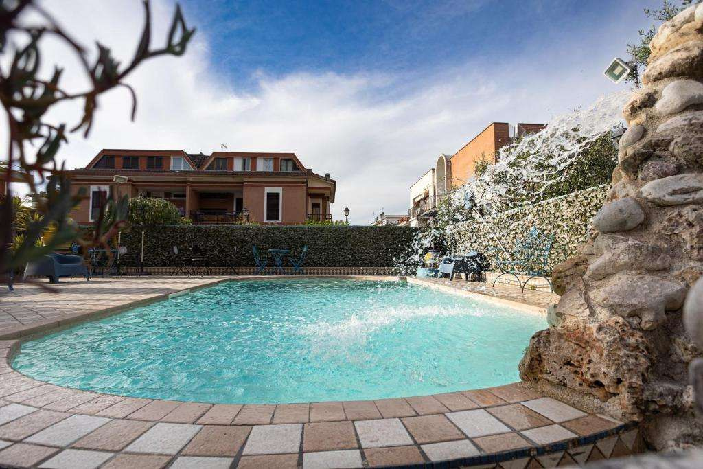 Hotel photo 11