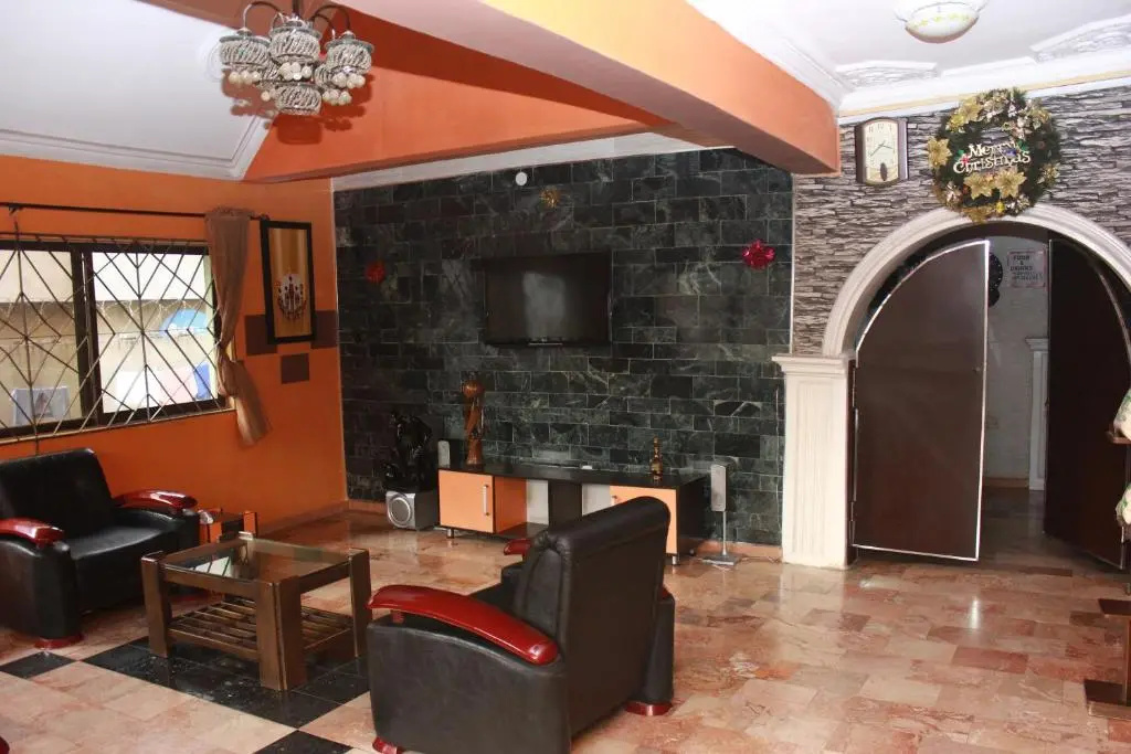 Deluxe Double room (full double bed)