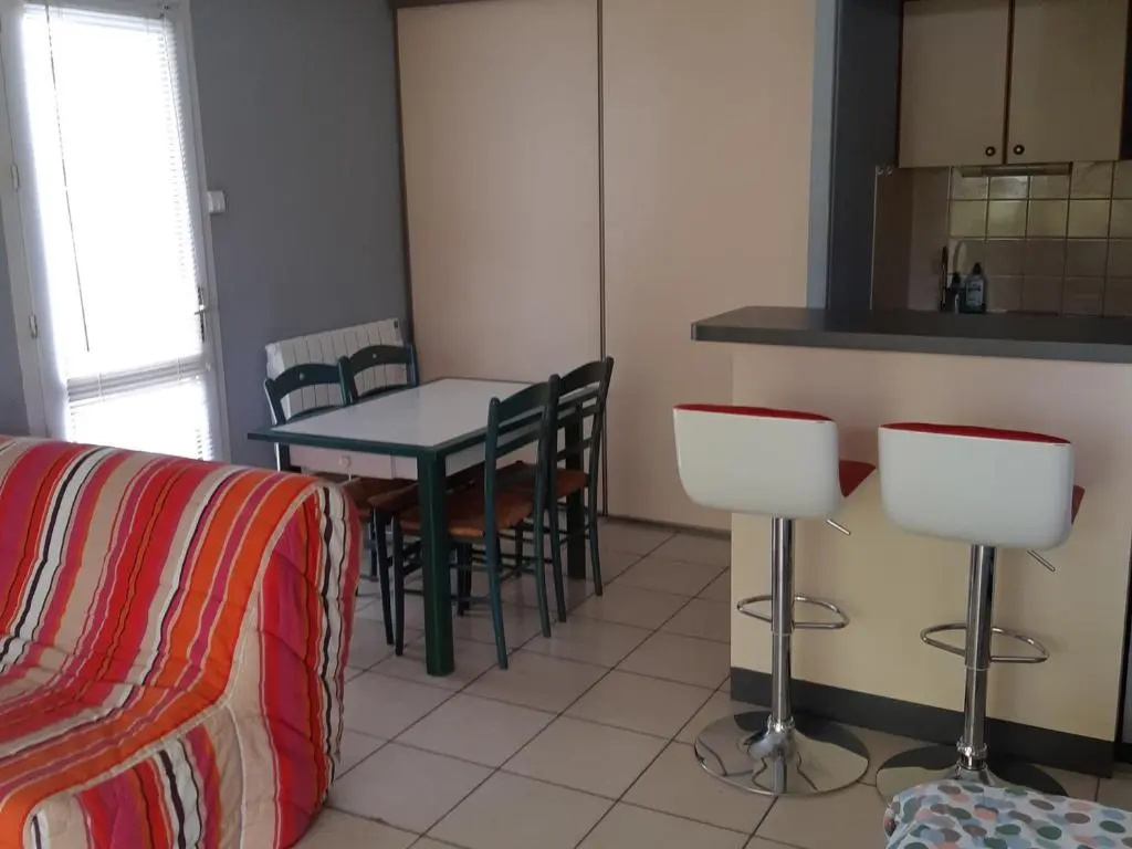 Voir la photo 2 — Studio La Rochelle, 1 pièce, 4 personnes - FR-1-551-23