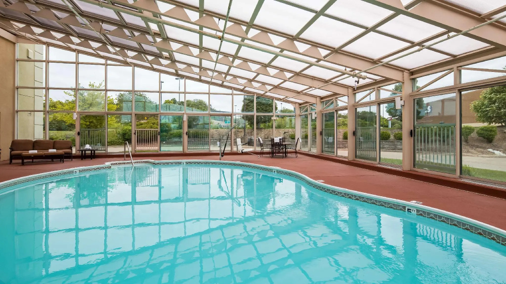 Best Western Plus Peoria - 4