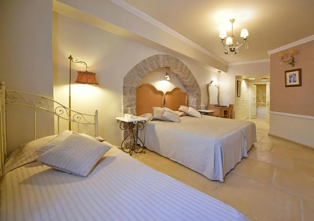 Superior Triple room