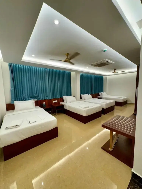 Deluxe Quadruple room