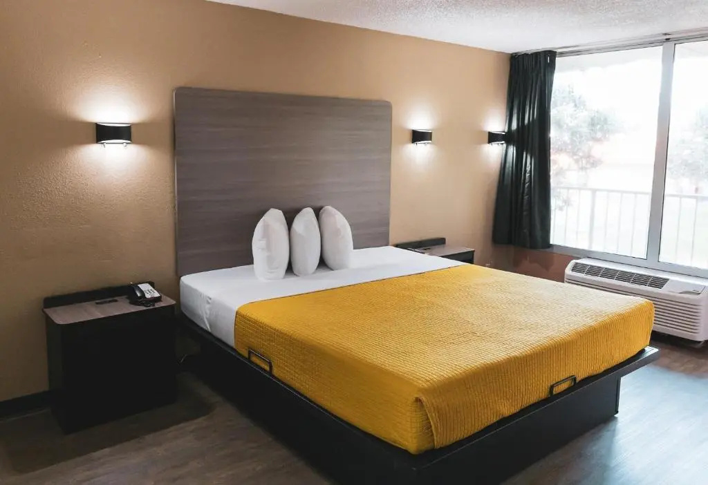 Standard room
