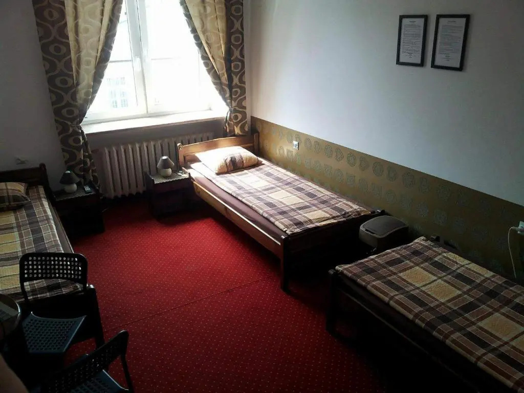 Standard Triple room