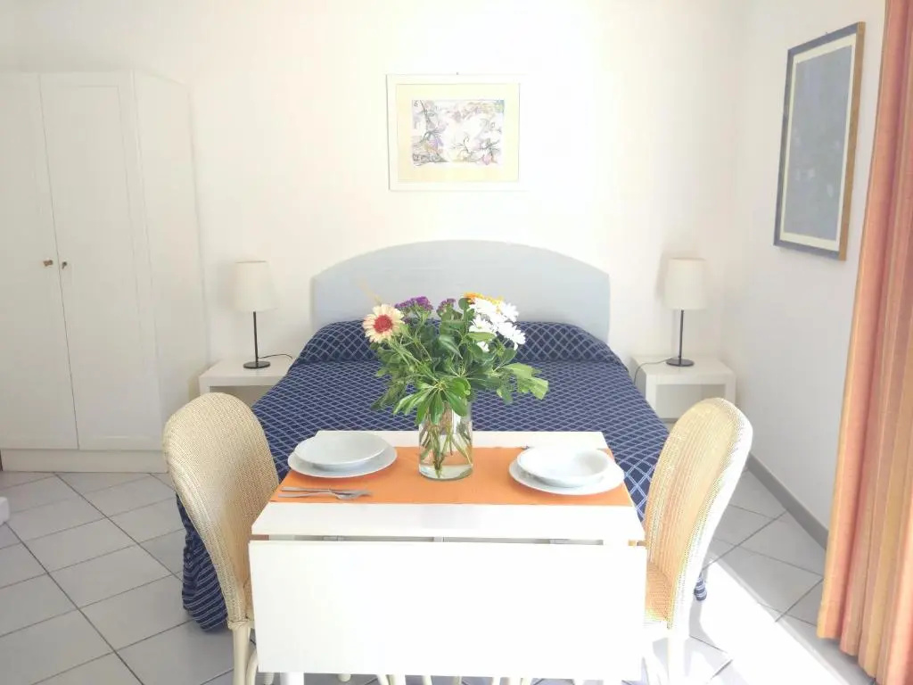 Double Studio with sea view (full double bed)