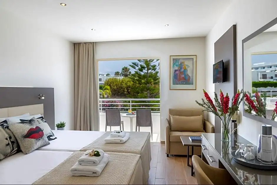 Queen's Bay Hotel - Chambres