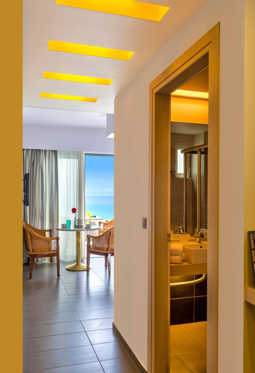 Superior Triple room with sea view