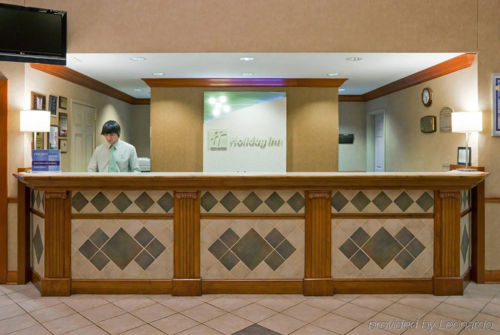 Holiday Inn Hotel & Suites-Milwaukee Airport by IHG - Général