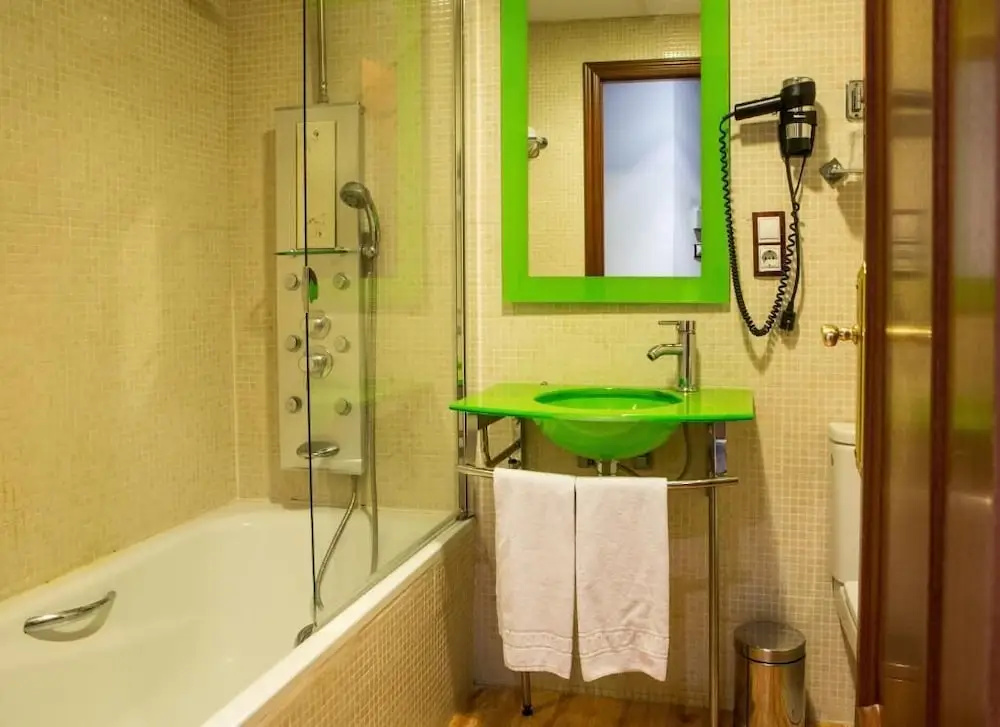 Standard Double room with balcony and with city view (full double bed)