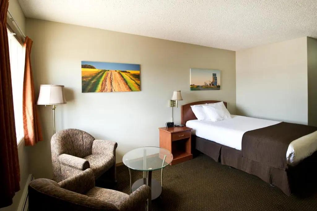 Double Suite (full double bed)