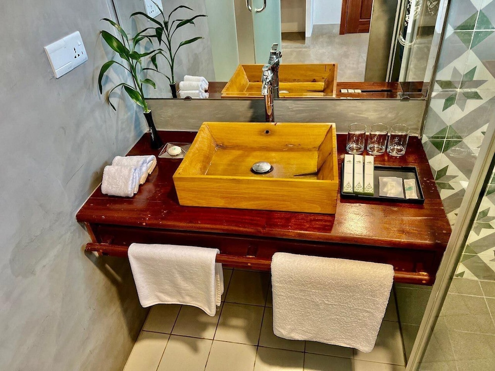 Deluxe Double room with city view (twin beds)