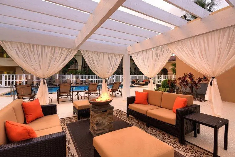 Courtyard by Marriott Fort Lauderdale North/Cypress Creek - Chambres